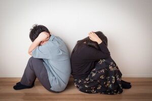 家庭内で話しができない