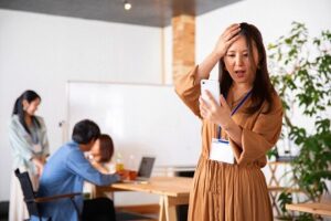 元彼が駆け引きでわざと未読スルーの無視 心理を理解したlineの対処法 復縁専科