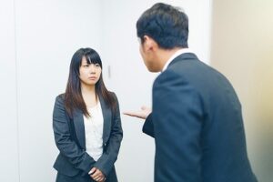 仕事の話しは無視しない