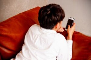 元彼が既読無視の心理とは Lineスルーされても返信を待つ対処法 復縁専科