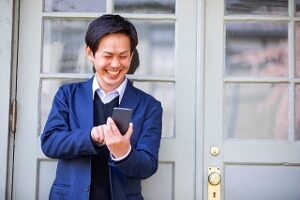 遠距離の彼女に冷められたサインとは 別れたあとで連絡して会いに行く 復縁専科