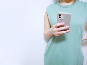 妻が誰かにLINEで返事